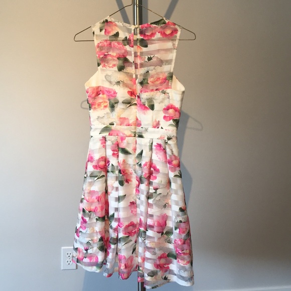 Lipsy London Formal Summer Dress - Picture 2 of 5